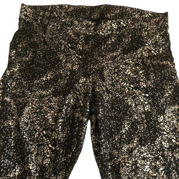 Women's TORRID Sz 4 Comfort Waist Capri Athletic Leggings Black w/Metallic Silve - Picture 2 of 6